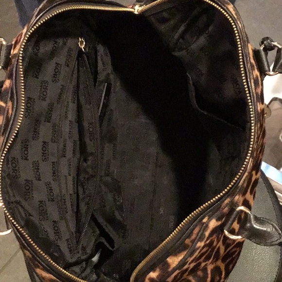Michael Kors calf hair leopard bag. - Picture 2 of 3